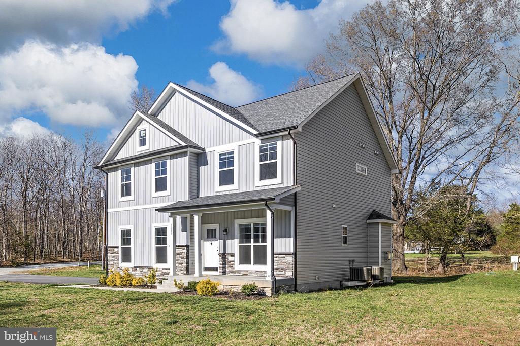 5835 SMITH STATION RD, FREDERICKSBURG, Virginia 22407, 3 Bedrooms Bedrooms, ,2 BathroomsBathrooms,Residential,5835 SMITH STATION RD,VASP2040124 MLS # VASP2040124