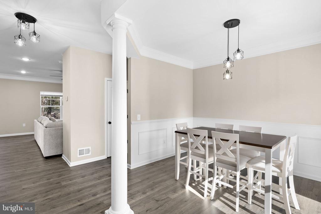 5835 SMITH STATION RD, FREDERICKSBURG, Virginia 22407, 3 Bedrooms Bedrooms, ,2 BathroomsBathrooms,Residential,5835 SMITH STATION RD,VASP2040124 MLS # VASP2040124