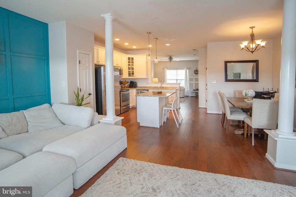 10216 OSAGE DR, FREDERICKSBURG, Virginia 22408, 4 Bedrooms Bedrooms, ,3 BathroomsBathrooms,Residential,10216 OSAGE DR,VASP2040326 MLS # VASP2040326