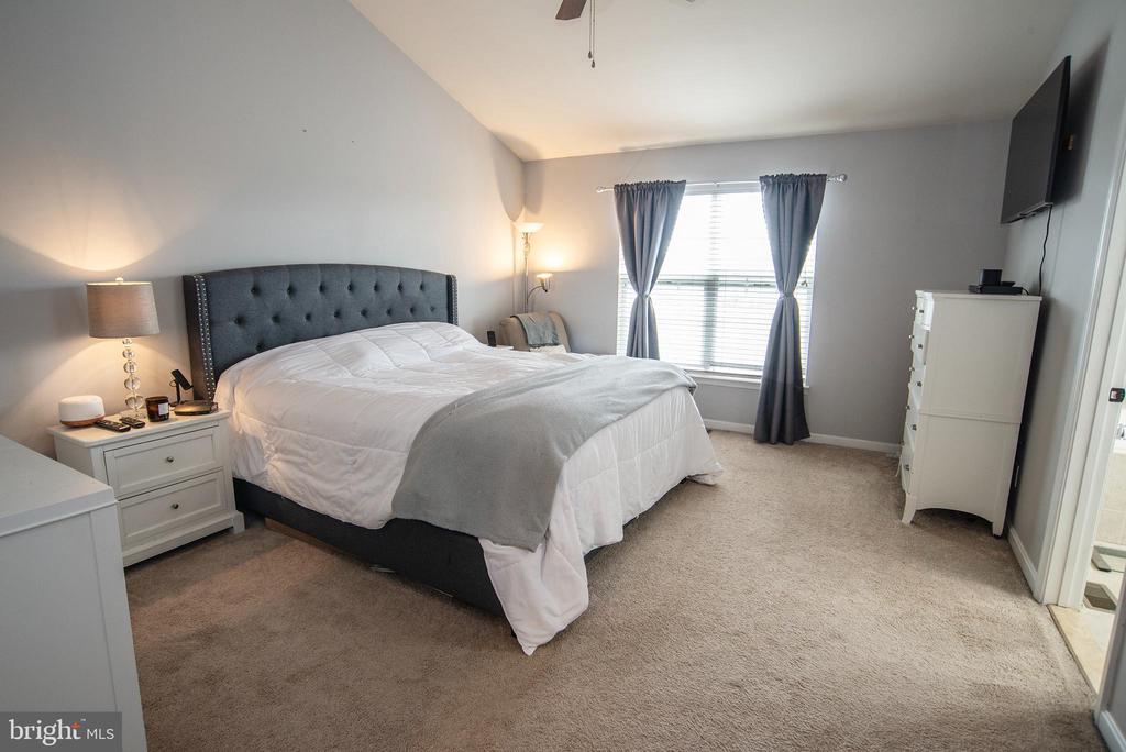 10216 OSAGE DR, FREDERICKSBURG, Virginia 22408, 4 Bedrooms Bedrooms, ,3 BathroomsBathrooms,Residential,10216 OSAGE DR,VASP2040326 MLS # VASP2040326