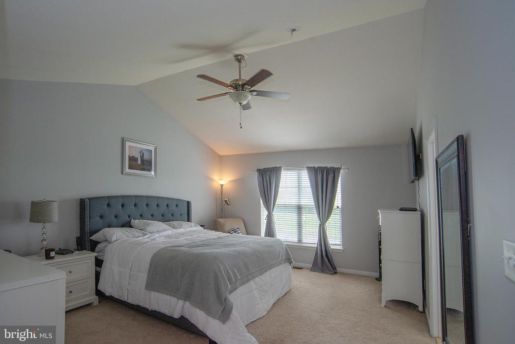 10216 OSAGE DR, FREDERICKSBURG, Virginia 22408, 4 Bedrooms Bedrooms, ,3 BathroomsBathrooms,Residential,10216 OSAGE DR,VASP2040326 MLS # VASP2040326