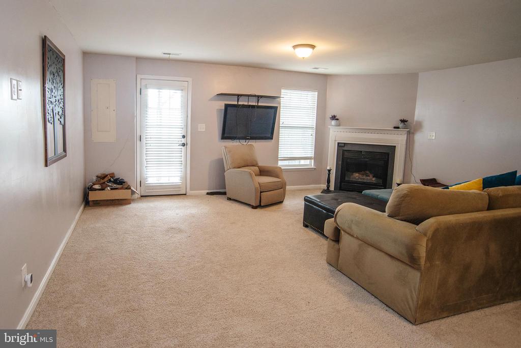 10216 OSAGE DR, FREDERICKSBURG, Virginia 22408, 4 Bedrooms Bedrooms, ,3 BathroomsBathrooms,Residential,10216 OSAGE DR,VASP2040326 MLS # VASP2040326