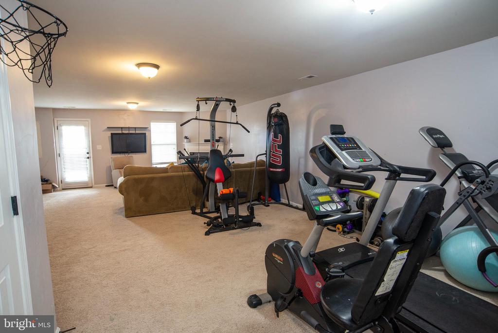 10216 OSAGE DR, FREDERICKSBURG, Virginia 22408, 4 Bedrooms Bedrooms, ,3 BathroomsBathrooms,Residential,10216 OSAGE DR,VASP2040326 MLS # VASP2040326