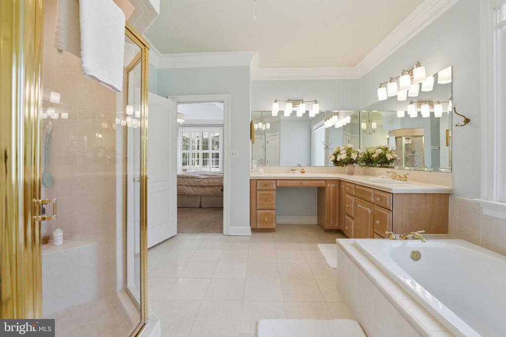 11608 LONGSTREET DR, SPOTSYLVANIA, Virginia 22551, 4 Bedrooms Bedrooms, ,2 BathroomsBathrooms,Residential,11608 LONGSTREET DR,VASP2039728 MLS # VASP2039728