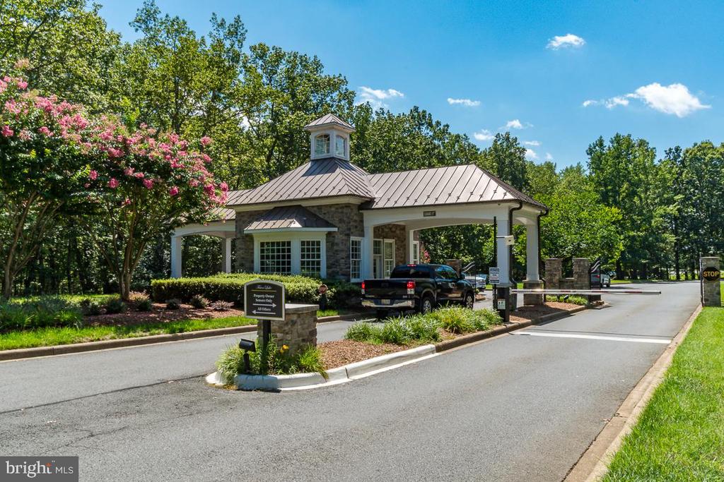 11608 LONGSTREET DR, SPOTSYLVANIA, Virginia 22551, 4 Bedrooms Bedrooms, ,2 BathroomsBathrooms,Residential,11608 LONGSTREET DR,VASP2039728 MLS # VASP2039728