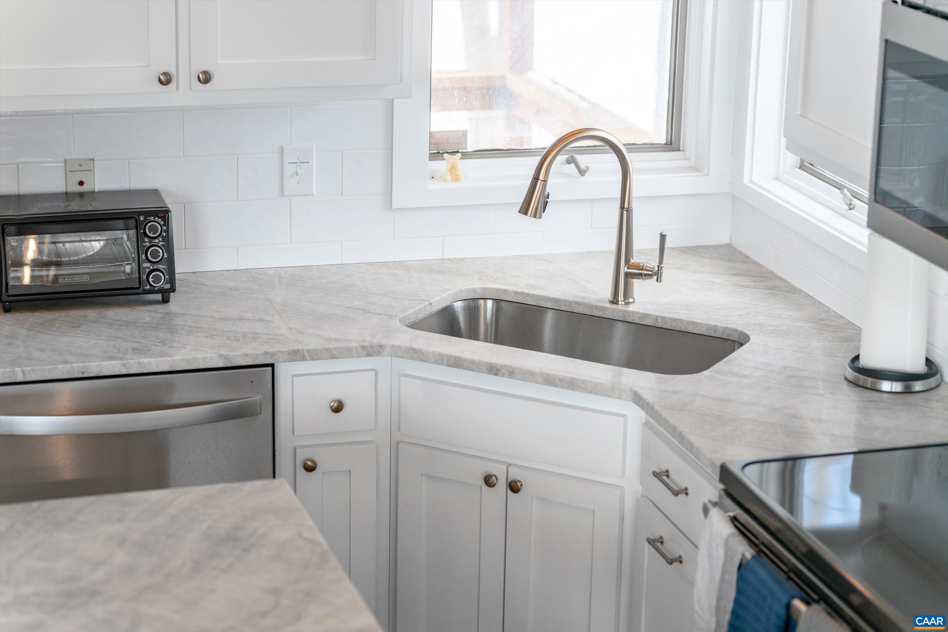 131 CRAWFORDS EDGE, WINTERGREEN, Virginia 22967, 4 Bedrooms Bedrooms, ,3 BathroomsBathrooms,Residential,131 CRAWFORDS EDGE,674294 MLS # 674294