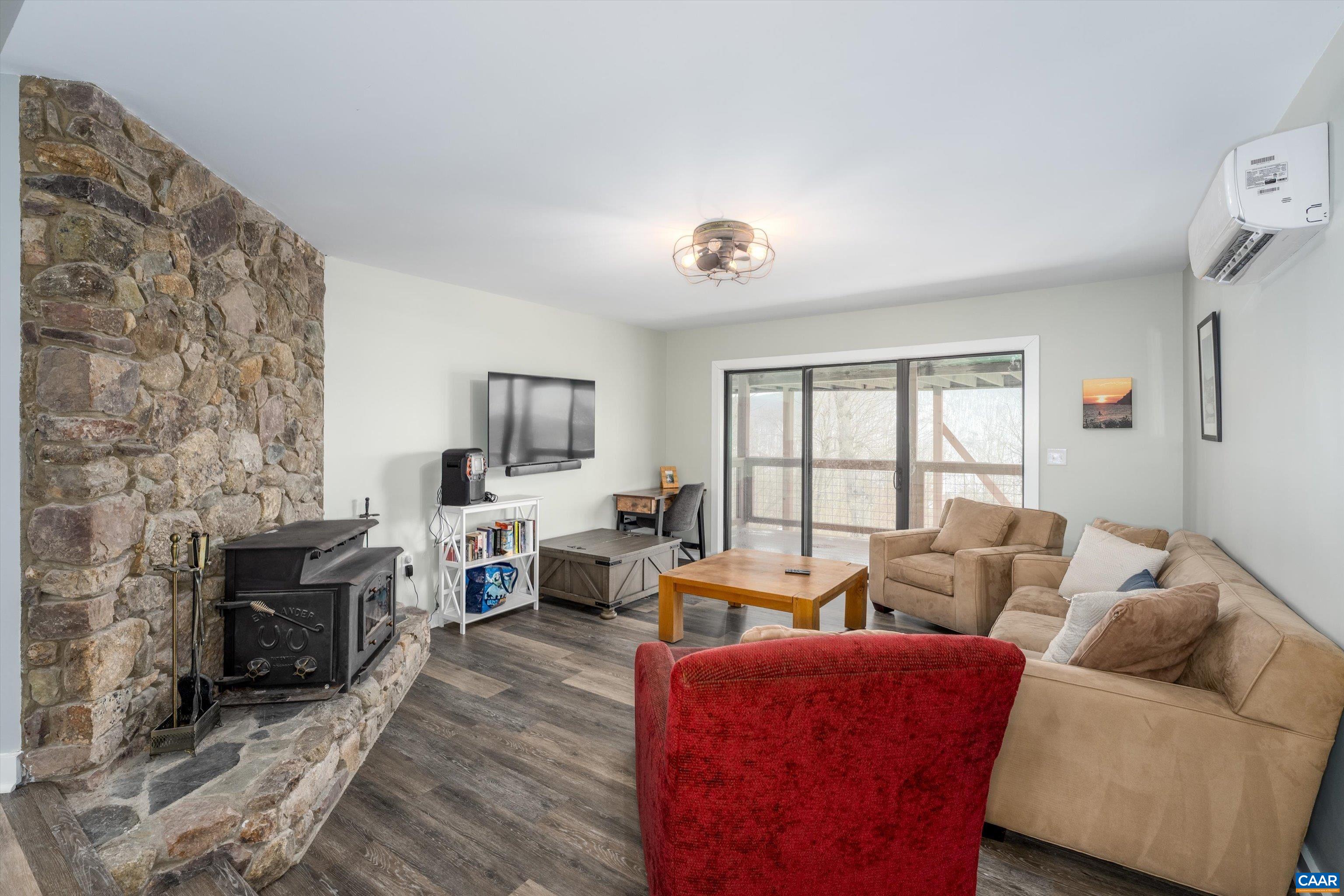 131 CRAWFORDS EDGE, WINTERGREEN, Virginia 22967, 4 Bedrooms Bedrooms, ,3 BathroomsBathrooms,Residential,131 CRAWFORDS EDGE,674294 MLS # 674294