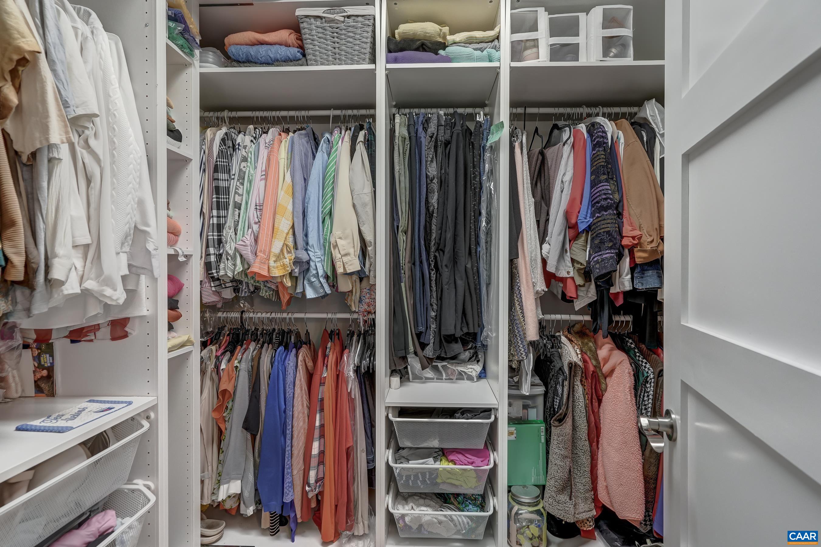 Walk in closet 2 Walk in closet 2