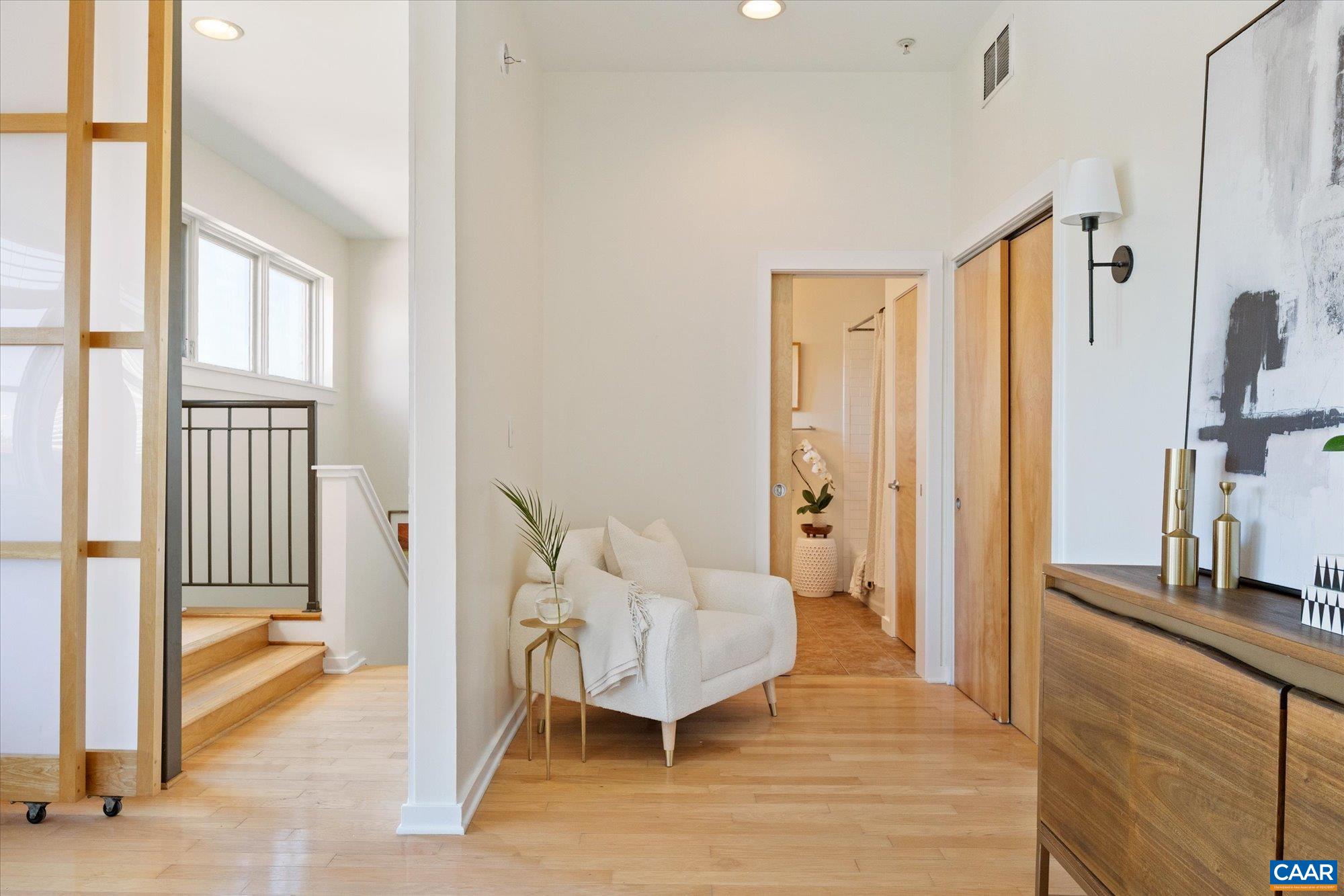 202 DOUGLAS AVE, CHARLOTTESVILLE, Virginia 22902, 2 Bedrooms Bedrooms, ,2 BathroomsBathrooms,Residential,Belmont Penthouse,202 DOUGLAS AVE,674857 MLS # 674857