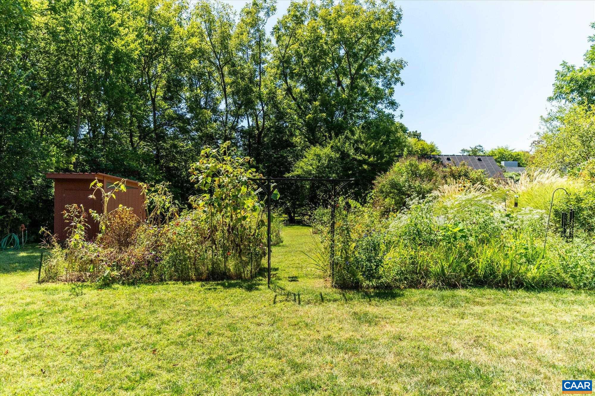 202 DOUGLAS AVE, CHARLOTTESVILLE, Virginia 22902, 2 Bedrooms Bedrooms, ,2 BathroomsBathrooms,Residential,Belmont Penthouse,202 DOUGLAS AVE,674857 MLS # 674857