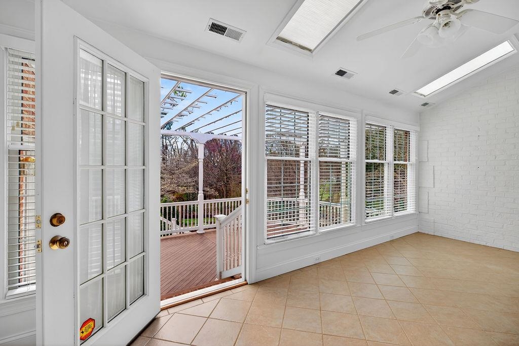 5 TRACE DR, STAUNTON, Virginia 24401, 4 Bedrooms Bedrooms, ,3 BathroomsBathrooms,Residential,5 TRACE DR,674859 MLS # 674859