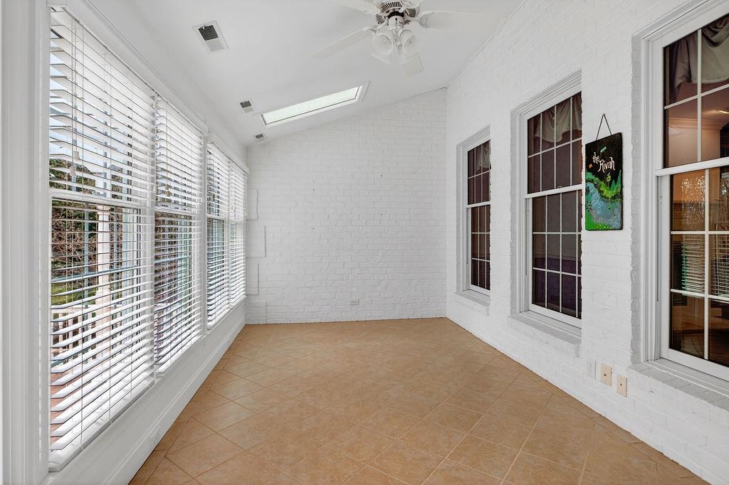 5 TRACE DR, STAUNTON, Virginia 24401, 4 Bedrooms Bedrooms, ,3 BathroomsBathrooms,Residential,5 TRACE DR,674859 MLS # 674859