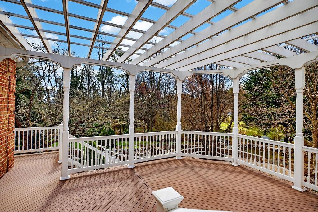 5 TRACE DR, STAUNTON, Virginia 24401, 4 Bedrooms Bedrooms, ,3 BathroomsBathrooms,Residential,5 TRACE DR,674859 MLS # 674859