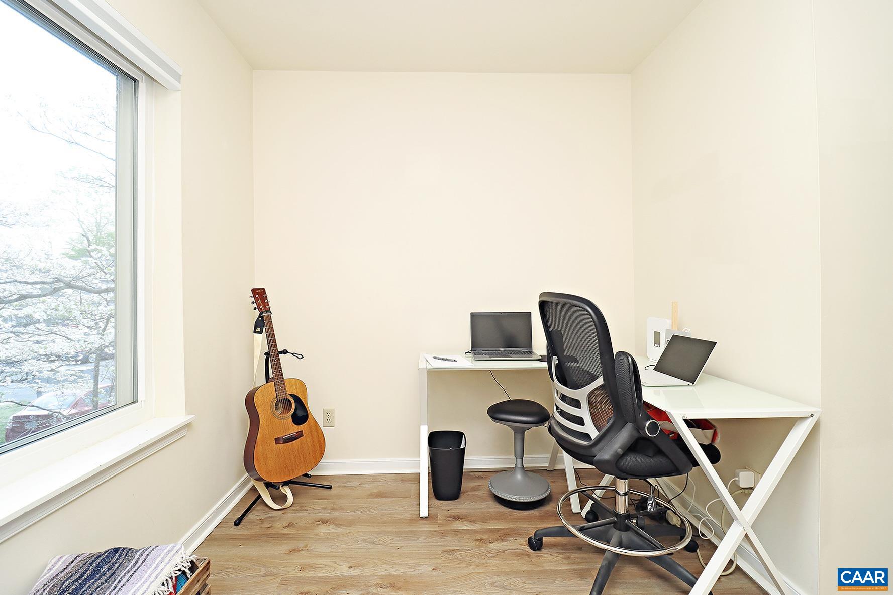 1242 CLIFDEN GREENE, CHARLOTTESVILLE, Virginia 22901, 3 Bedrooms Bedrooms, ,2 BathroomsBathrooms,Residential,1242 CLIFDEN GREENE,674865 MLS # 674865