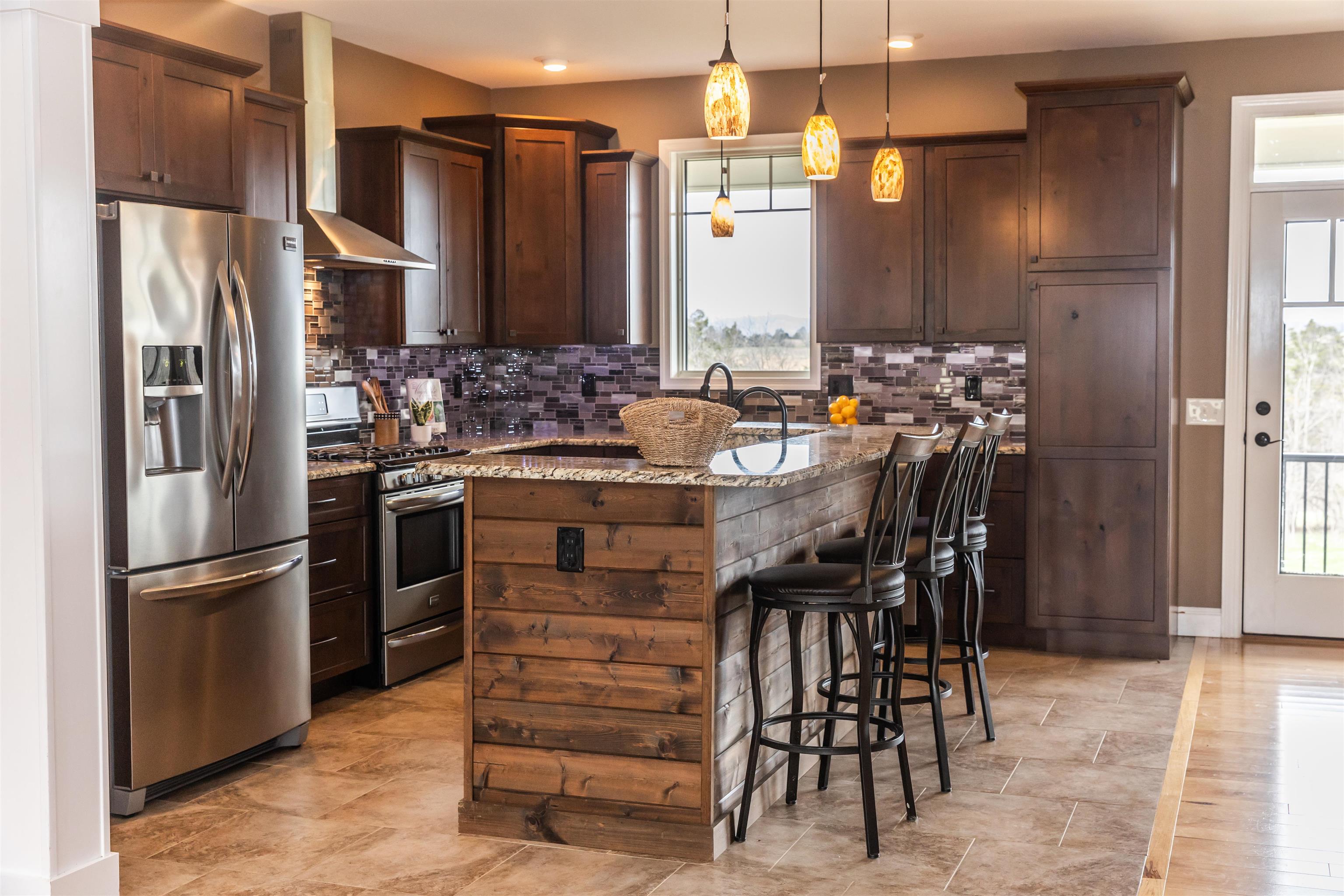 165 NE MARL RIDGE RD, LEXINGTON, Virginia 24450, 4 Bedrooms Bedrooms, ,3 BathroomsBathrooms,Residential,165 NE MARL RIDGE RD,674866 MLS # 674866