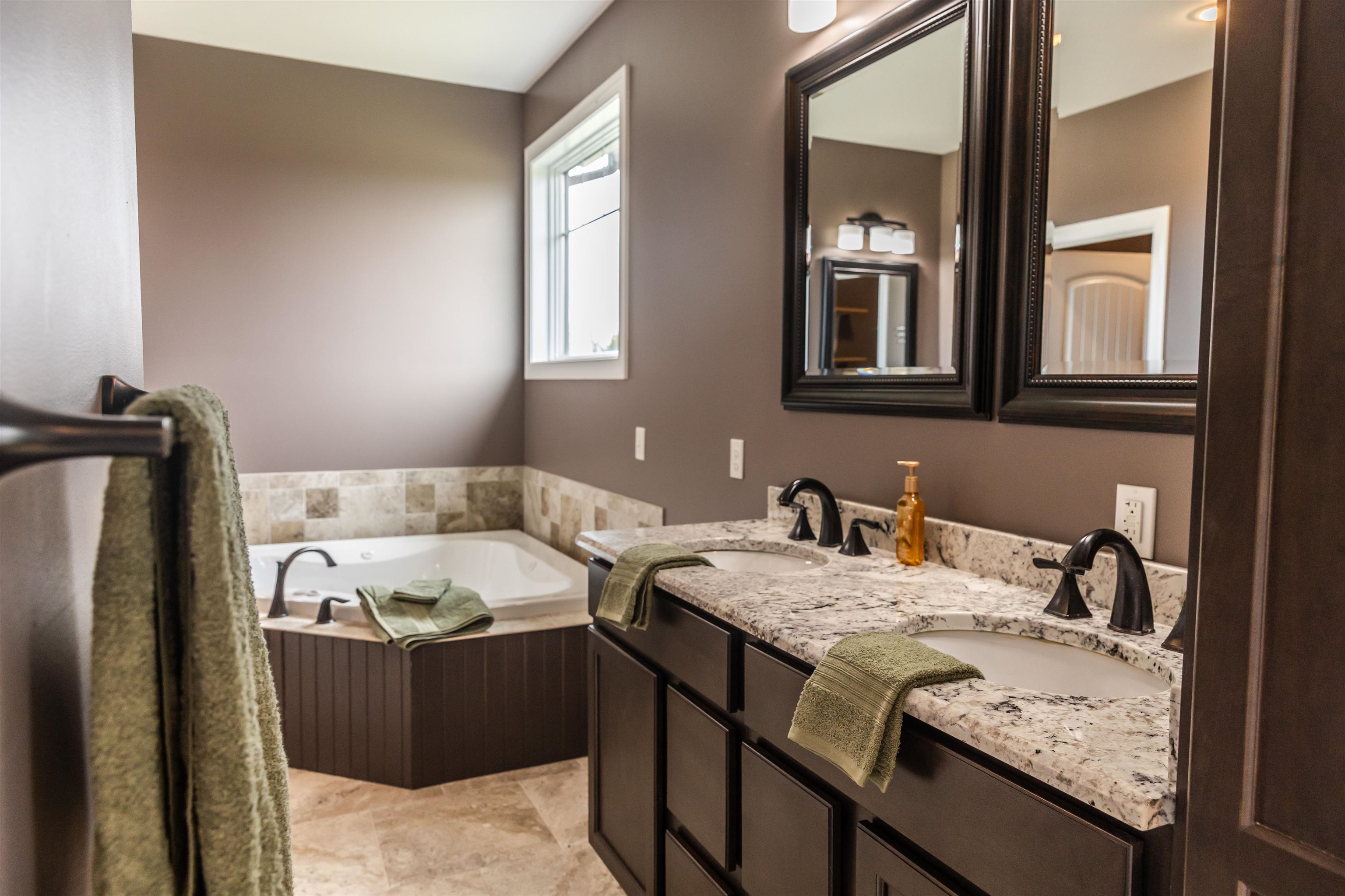 165 NE MARL RIDGE RD, LEXINGTON, Virginia 24450, 4 Bedrooms Bedrooms, ,3 BathroomsBathrooms,Residential,165 NE MARL RIDGE RD,674866 MLS # 674866