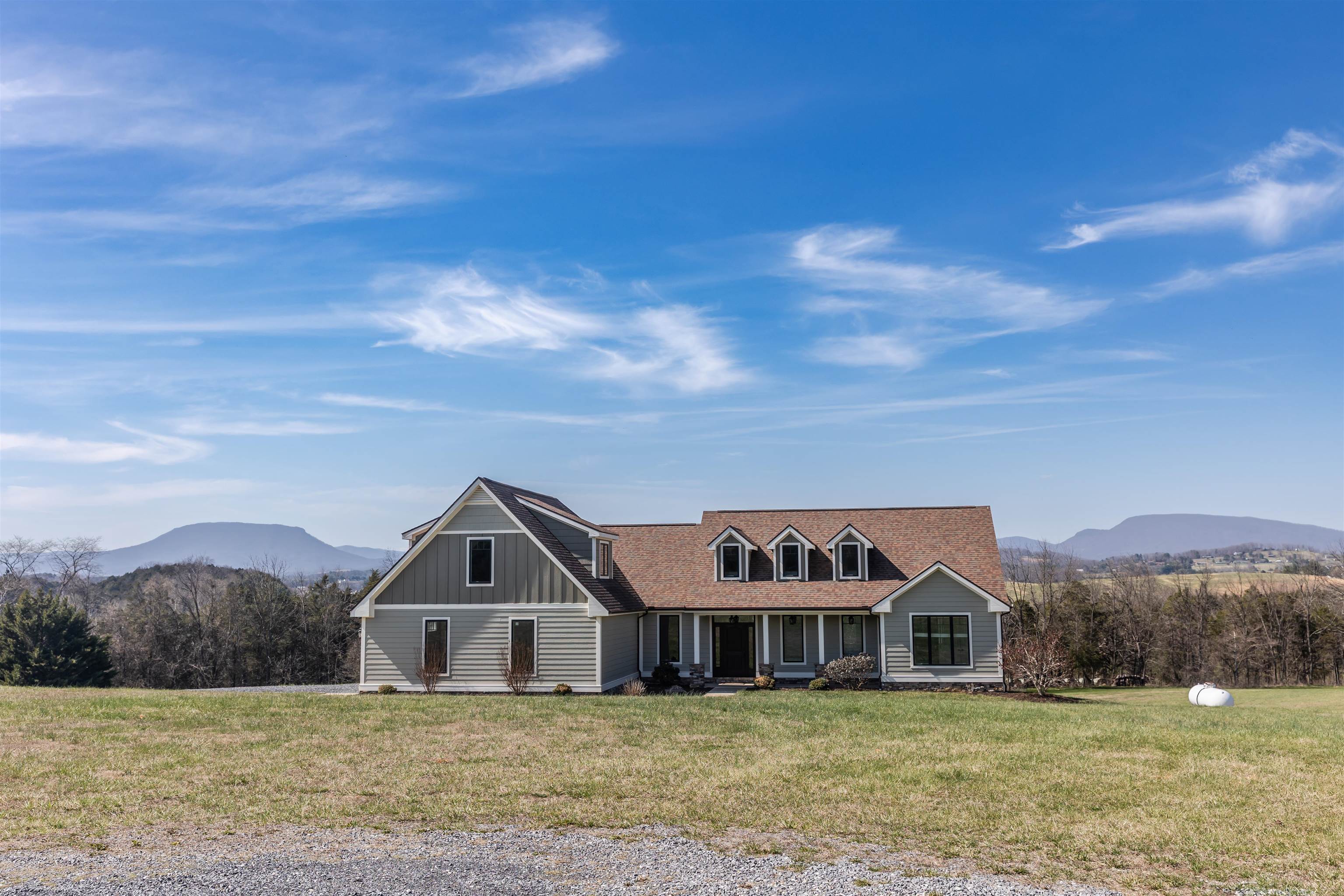 165 NE MARL RIDGE RD, LEXINGTON, Virginia 24450, 4 Bedrooms Bedrooms, ,3 BathroomsBathrooms,Residential,165 NE MARL RIDGE RD,674866 MLS # 674866