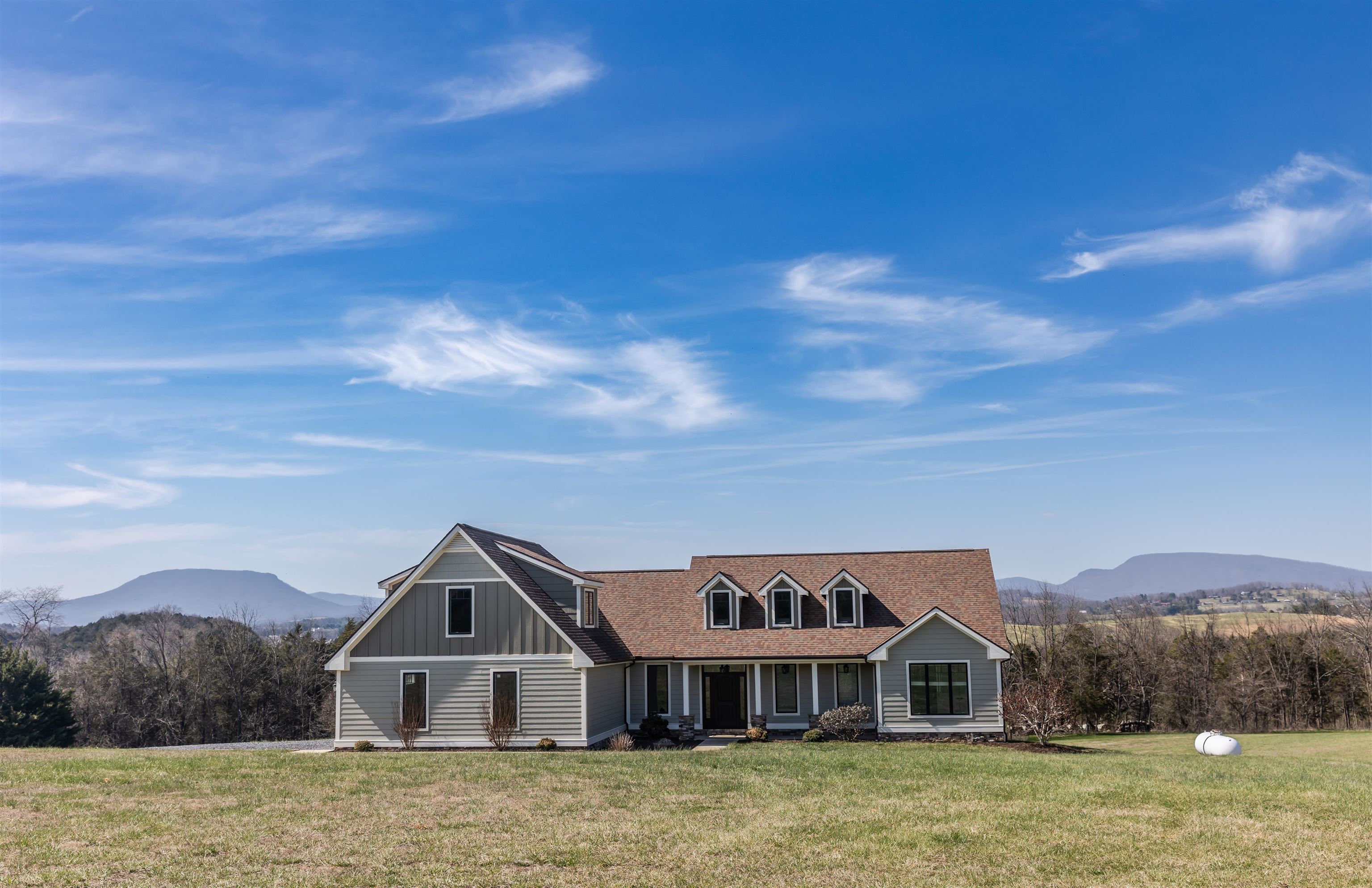 165 NE MARL RIDGE RD, LEXINGTON, Virginia 24450, 4 Bedrooms Bedrooms, ,3 BathroomsBathrooms,Residential,165 NE MARL RIDGE RD,674866 MLS # 674866
