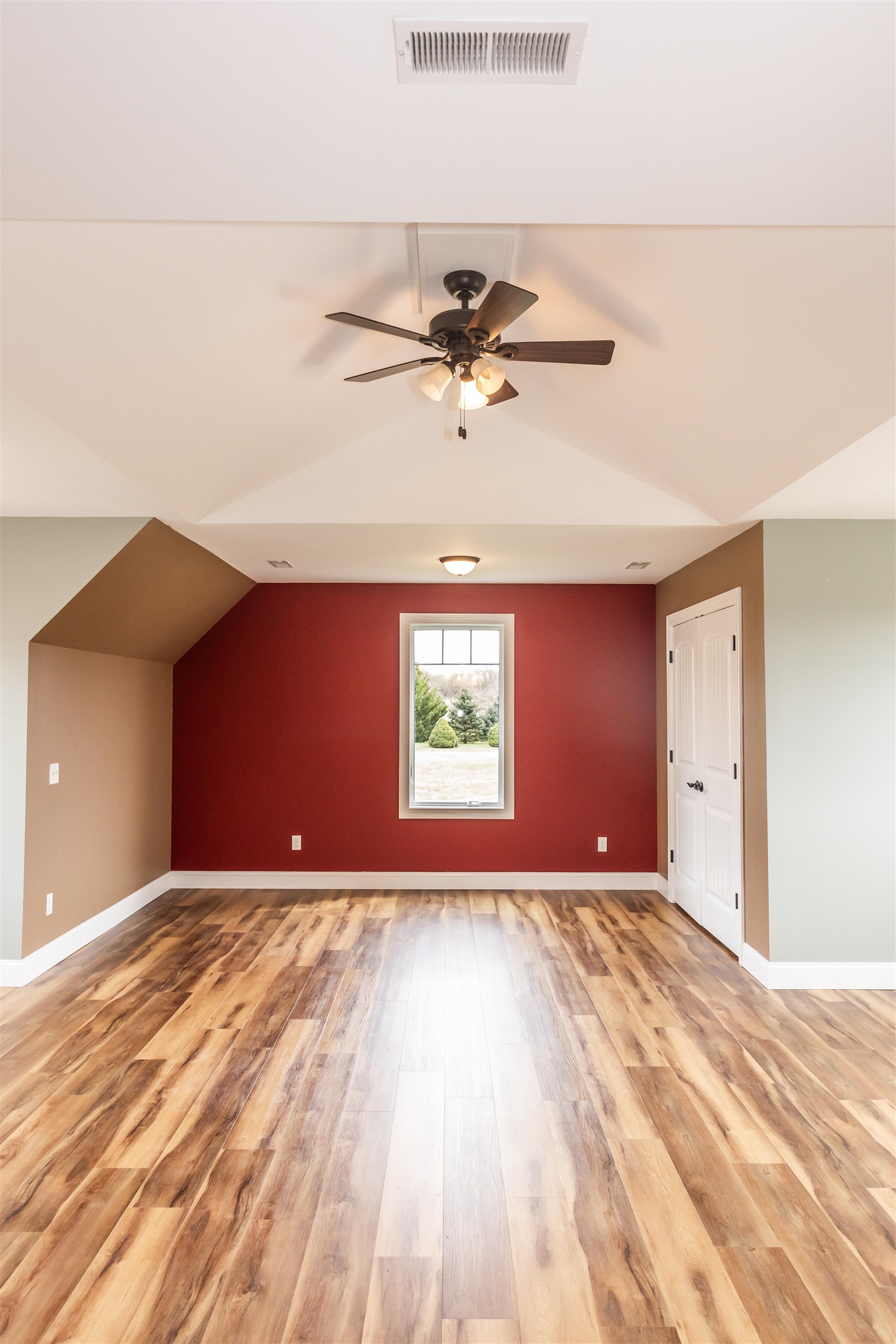 165 NE MARL RIDGE RD, LEXINGTON, Virginia 24450, 4 Bedrooms Bedrooms, ,3 BathroomsBathrooms,Residential,165 NE MARL RIDGE RD,674866 MLS # 674866