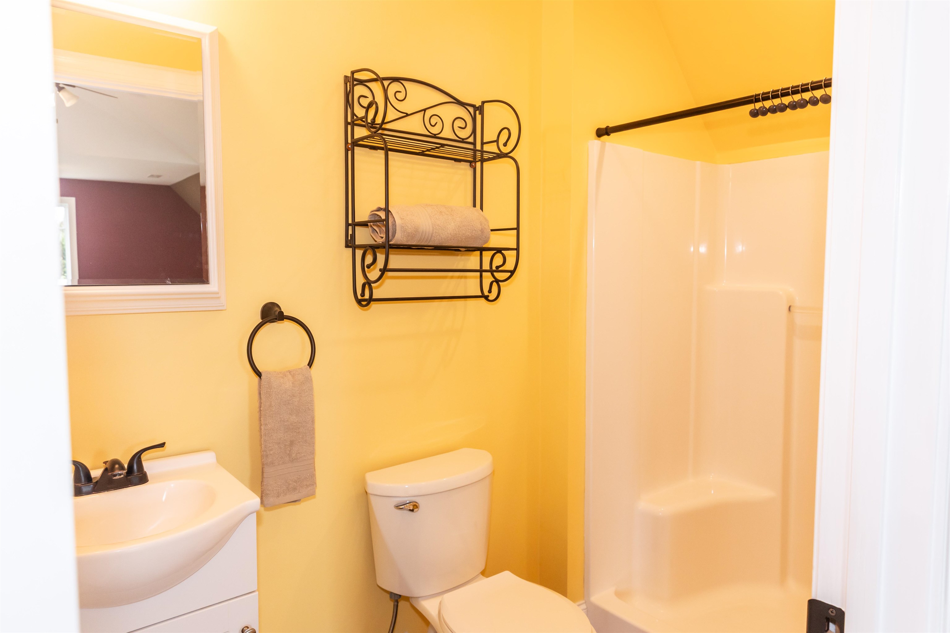 165 NE MARL RIDGE RD, LEXINGTON, Virginia 24450, 4 Bedrooms Bedrooms, ,3 BathroomsBathrooms,Residential,165 NE MARL RIDGE RD,674866 MLS # 674866