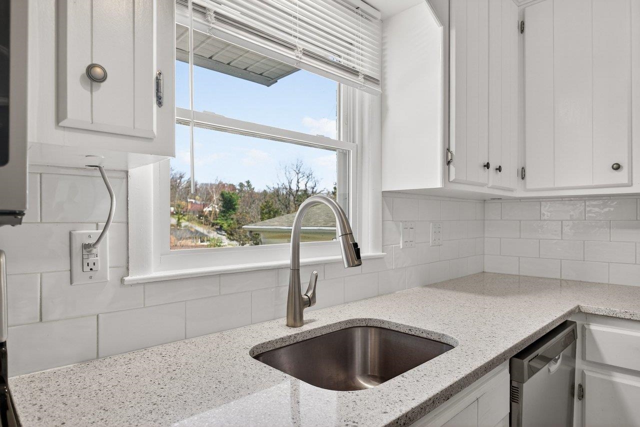 207 BURNLEY DR, STAUNTON, Virginia 24401, 4 Bedrooms Bedrooms, ,2 BathroomsBathrooms,Residential,207 BURNLEY DR,674871 MLS # 674871