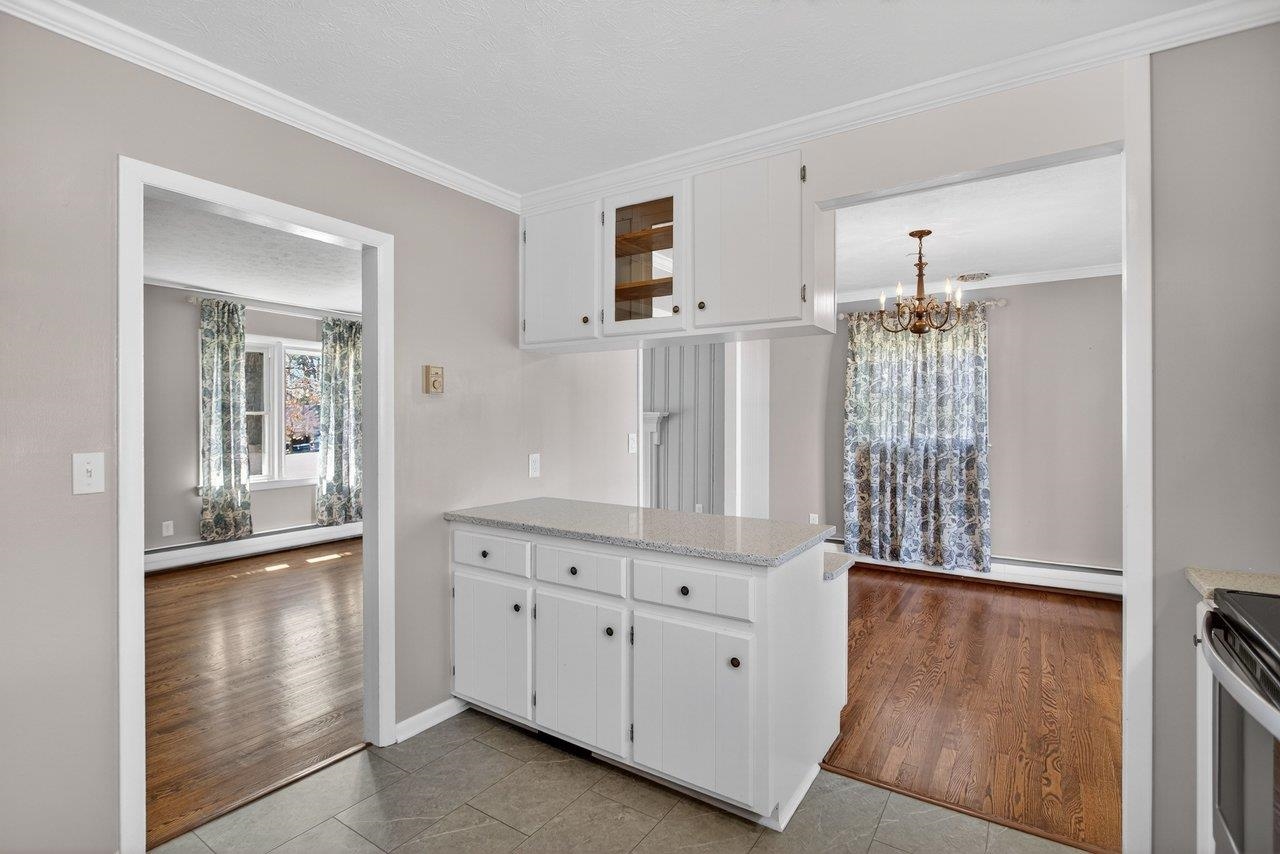 207 BURNLEY DR, STAUNTON, Virginia 24401, 4 Bedrooms Bedrooms, ,2 BathroomsBathrooms,Residential,207 BURNLEY DR,674871 MLS # 674871