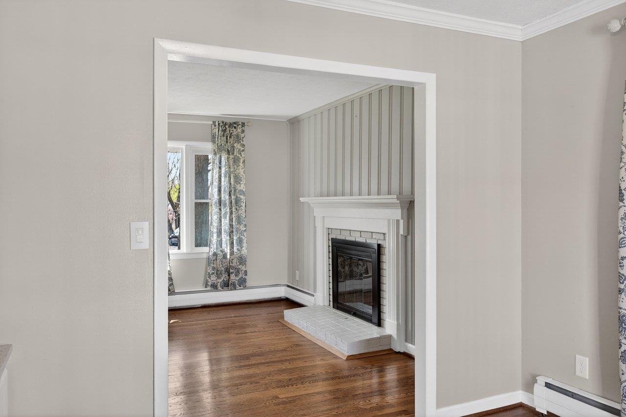 207 BURNLEY DR, STAUNTON, Virginia 24401, 4 Bedrooms Bedrooms, ,2 BathroomsBathrooms,Residential,207 BURNLEY DR,674871 MLS # 674871