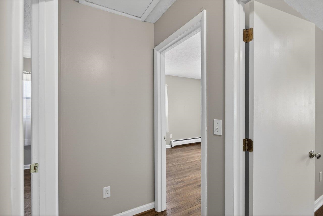 207 BURNLEY DR, STAUNTON, Virginia 24401, 4 Bedrooms Bedrooms, ,2 BathroomsBathrooms,Residential,207 BURNLEY DR,674871 MLS # 674871