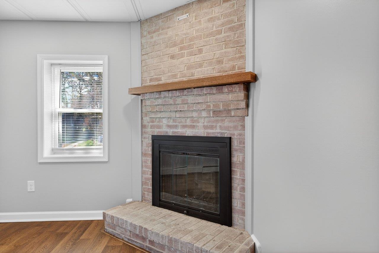 207 BURNLEY DR, STAUNTON, Virginia 24401, 4 Bedrooms Bedrooms, ,2 BathroomsBathrooms,Residential,207 BURNLEY DR,674871 MLS # 674871