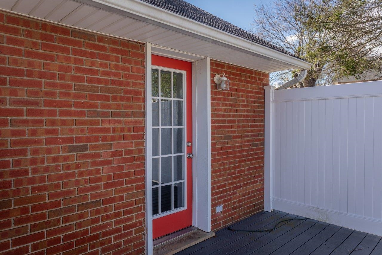 207 BURNLEY DR, STAUNTON, Virginia 24401, 4 Bedrooms Bedrooms, ,2 BathroomsBathrooms,Residential,207 BURNLEY DR,674871 MLS # 674871