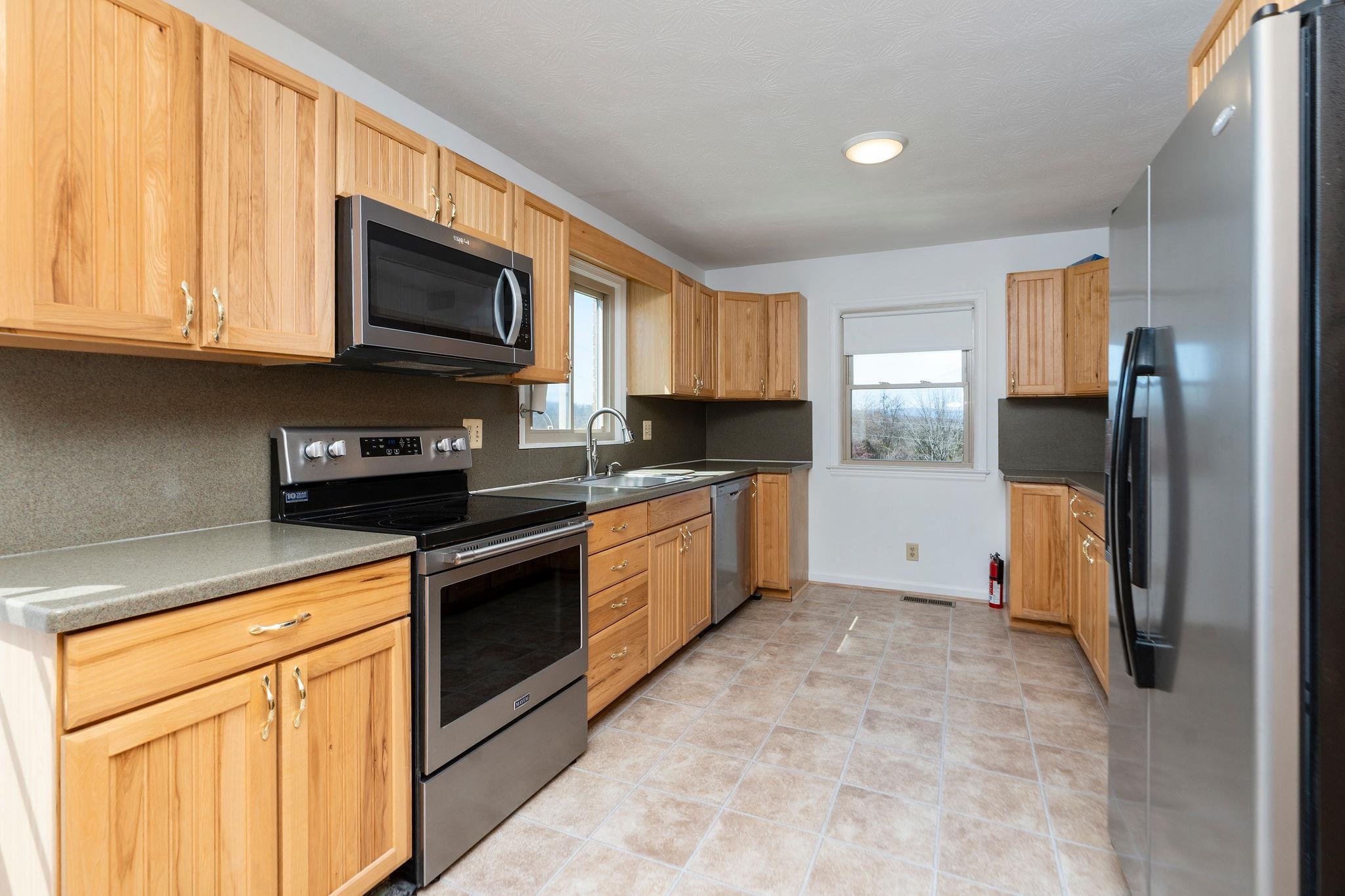 3869 SHUTTERLEE MILL RD, STAUNTON, Virginia 24401, 3 Bedrooms Bedrooms, ,2 BathroomsBathrooms,Residential,3869 SHUTTERLEE MILL RD,674875 MLS # 674875