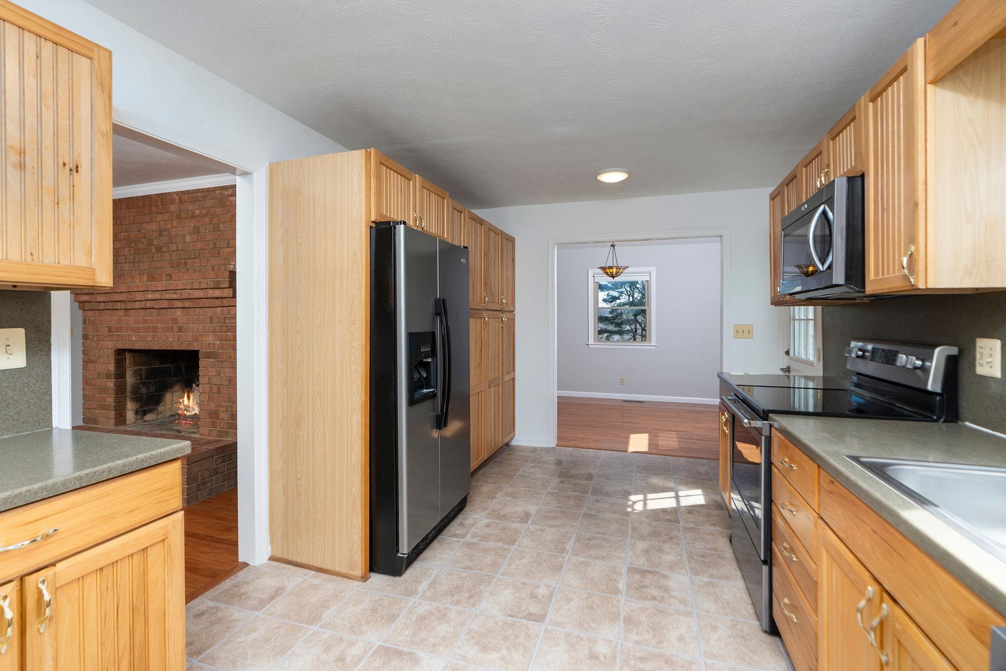 3869 SHUTTERLEE MILL RD, STAUNTON, Virginia 24401, 3 Bedrooms Bedrooms, ,2 BathroomsBathrooms,Residential,3869 SHUTTERLEE MILL RD,674875 MLS # 674875