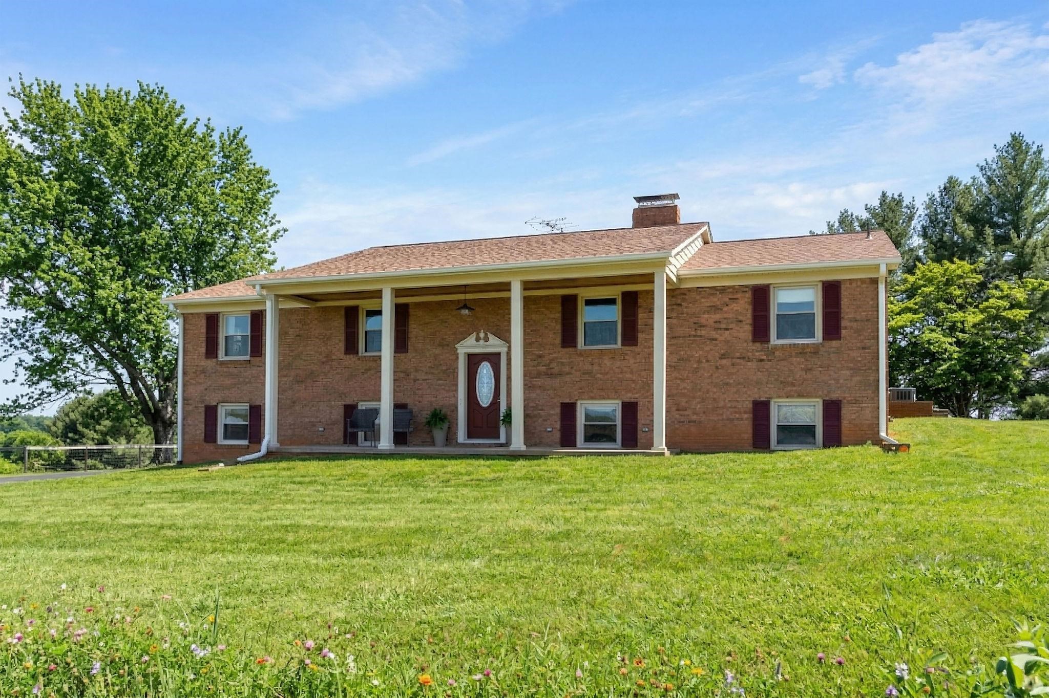 3869 SHUTTERLEE MILL RD, STAUNTON, Virginia 24401, 3 Bedrooms Bedrooms, ,2 BathroomsBathrooms,Residential,3869 SHUTTERLEE MILL RD,674875 MLS # 674875