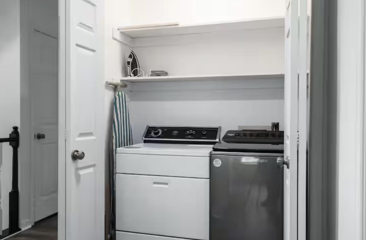 4064 PINE GROVE RD, STANLEY, Virginia 22851, 3 Bedrooms Bedrooms, ,2 BathroomsBathrooms,Residential,YoYos Cabin,4064 PINE GROVE RD,674882 MLS # 674882