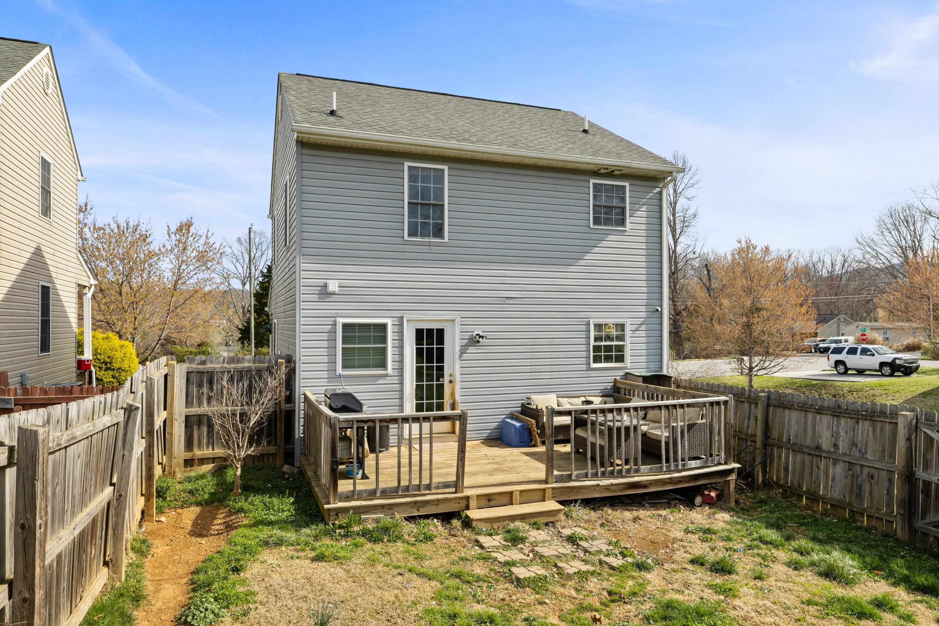 1520 3RD ST, WAYNESBORO, Virginia 22980, 3 Bedrooms Bedrooms, ,2 BathroomsBathrooms,Residential,1520 3RD ST,674888 MLS # 674888