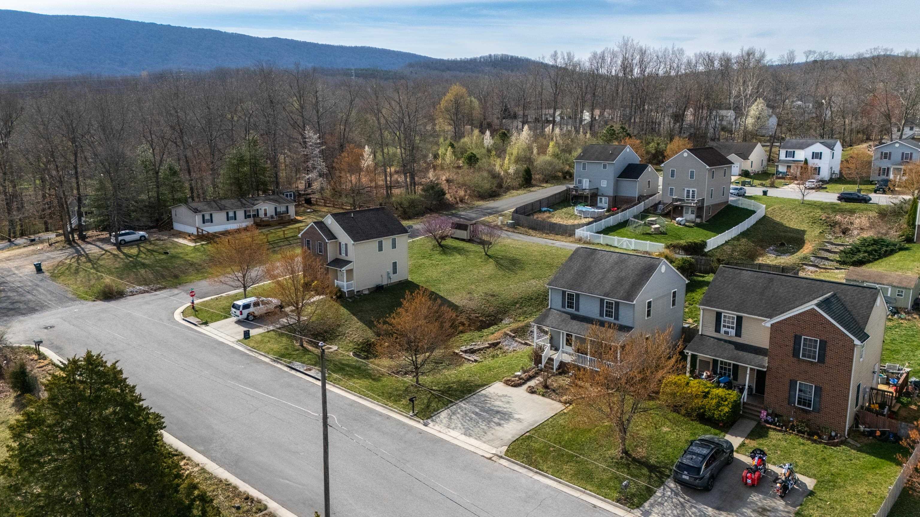 1520 3RD ST, WAYNESBORO, Virginia 22980, 3 Bedrooms Bedrooms, ,2 BathroomsBathrooms,Residential,1520 3RD ST,674888 MLS # 674888