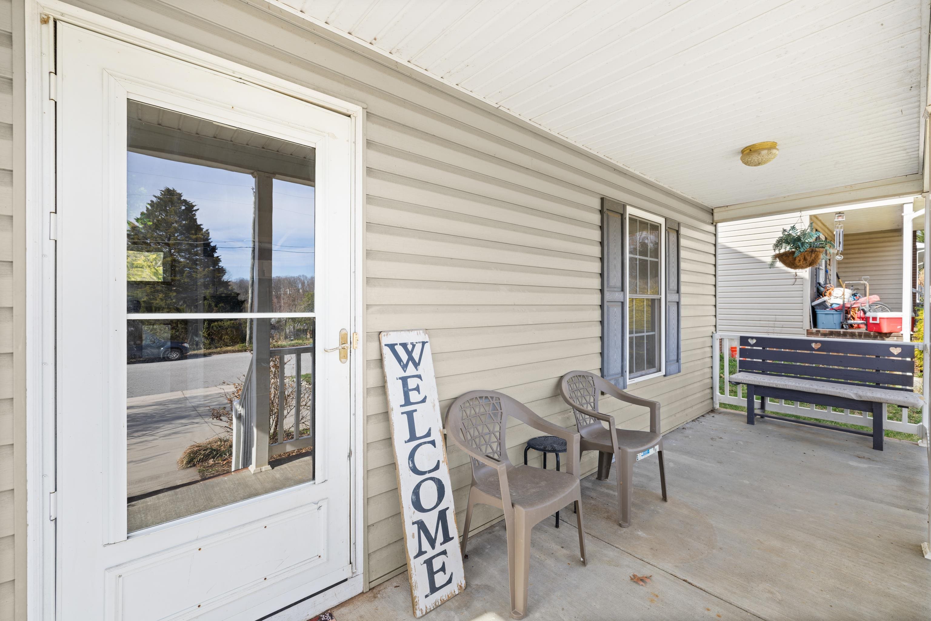 1520 3RD ST, WAYNESBORO, Virginia 22980, 3 Bedrooms Bedrooms, ,2 BathroomsBathrooms,Residential,1520 3RD ST,674888 MLS # 674888