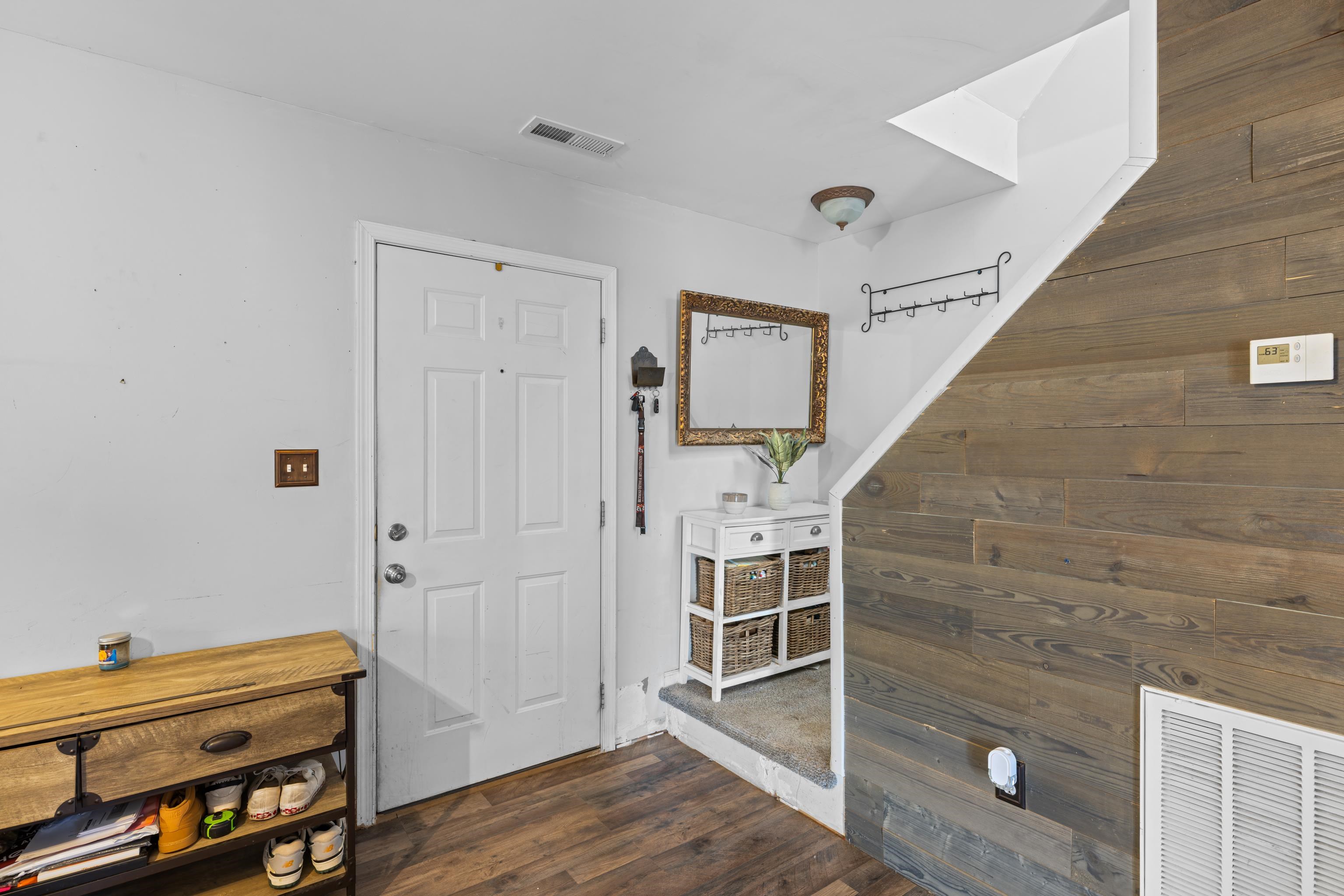 1520 3RD ST, WAYNESBORO, Virginia 22980, 3 Bedrooms Bedrooms, ,2 BathroomsBathrooms,Residential,1520 3RD ST,674888 MLS # 674888