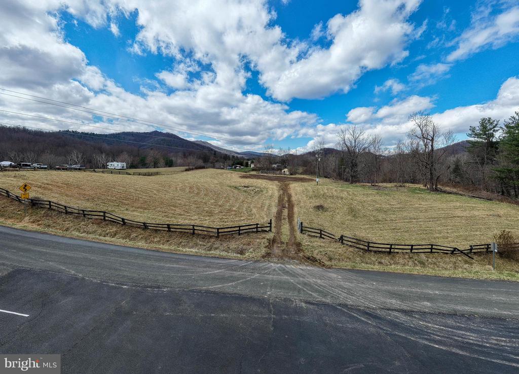 0 THORNTON GAP CHURCH RD, SPERRYVILLE, Virginia 22740, ,Land,0 THORNTON GAP CHURCH RD,VARP2002490 MLS # VARP2002490 0 THORNTON GAP CHURCH RD, SPERRYVILLE, Virginia 22740, ,Land,0 THORNTON GAP CHURCH RD,VARP2002490 MLS # VARP2002490