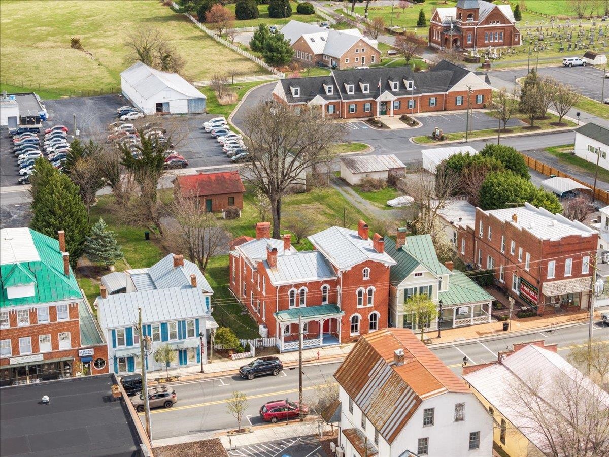 9400 S CONGRESS ST, NEW MARKET, Virginia 22844, ,Commercial,9400 S CONGRESS ST,674897 MLS # 674897 9400 S CONGRESS ST, NEW MARKET, Virginia 22844, ,Commercial,9400 S CONGRESS ST,674897 MLS # 674897