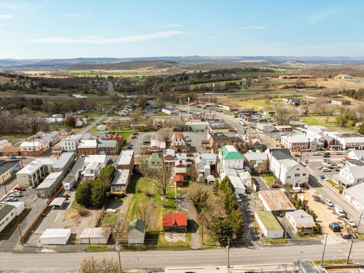 9400 S CONGRESS ST, NEW MARKET, Virginia 22844, ,Commercial,9400 S CONGRESS ST,674897 MLS # 674897 9400 S CONGRESS ST, NEW MARKET, Virginia 22844, ,Commercial,9400 S CONGRESS ST,674897 MLS # 674897