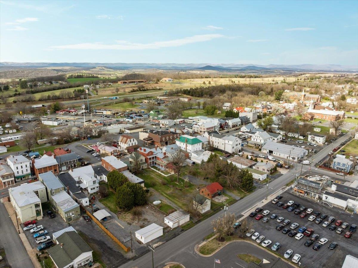 9400 S CONGRESS ST, NEW MARKET, Virginia 22844, ,Commercial,9400 S CONGRESS ST,674897 MLS # 674897 9400 S CONGRESS ST, NEW MARKET, Virginia 22844, ,Commercial,9400 S CONGRESS ST,674897 MLS # 674897