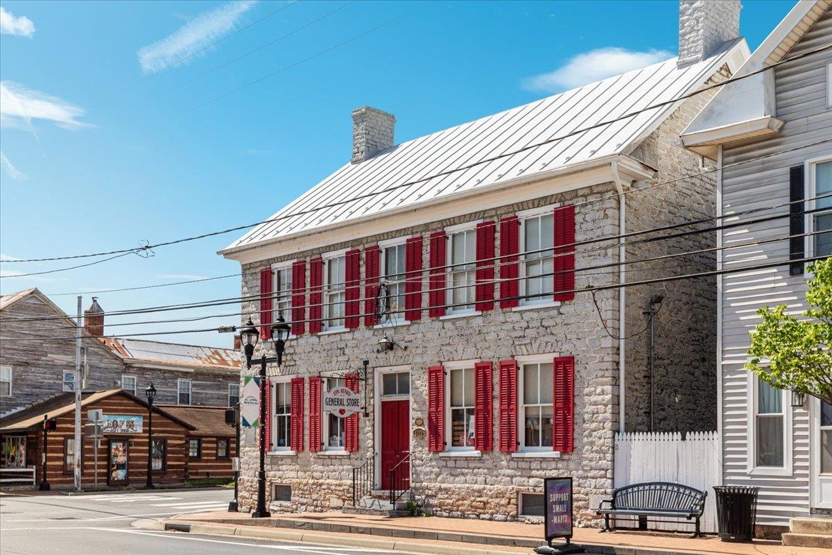 9400 S CONGRESS ST, NEW MARKET, Virginia 22844, ,Commercial,9400 S CONGRESS ST,674897 MLS # 674897 9400 S CONGRESS ST, NEW MARKET, Virginia 22844, ,Commercial,9400 S CONGRESS ST,674897 MLS # 674897