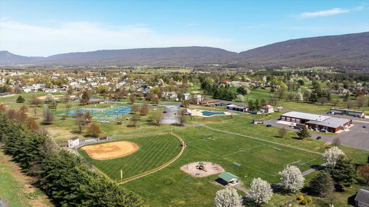 9400 S CONGRESS ST, NEW MARKET, Virginia 22844, ,Commercial,9400 S CONGRESS ST,674897 MLS # 674897 9400 S CONGRESS ST, NEW MARKET, Virginia 22844, ,Commercial,9400 S CONGRESS ST,674897 MLS # 674897