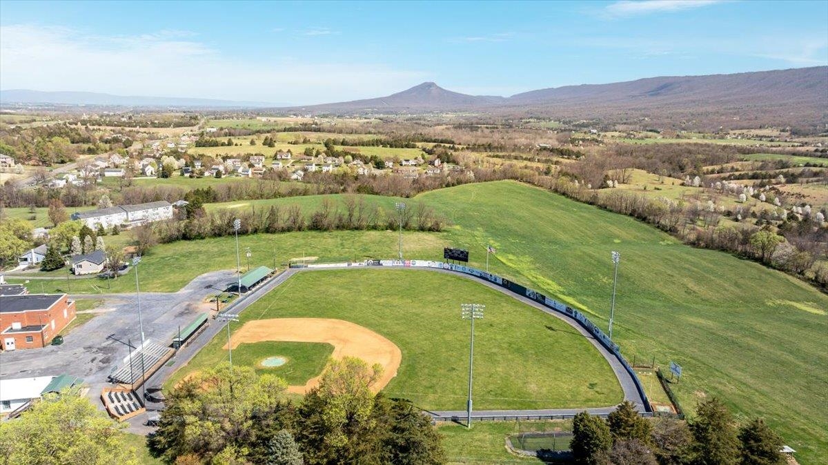 9400 S CONGRESS ST, NEW MARKET, Virginia 22844, ,Commercial,9400 S CONGRESS ST,674897 MLS # 674897 9400 S CONGRESS ST, NEW MARKET, Virginia 22844, ,Commercial,9400 S CONGRESS ST,674897 MLS # 674897