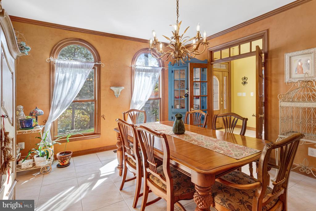 7929 WELLINGTON DR, WARRENTON, Virginia 20186, 3 Bedrooms Bedrooms, ,2 BathroomsBathrooms,Residential,7929 WELLINGTON DR,VAFQ2020850 MLS # VAFQ2020850