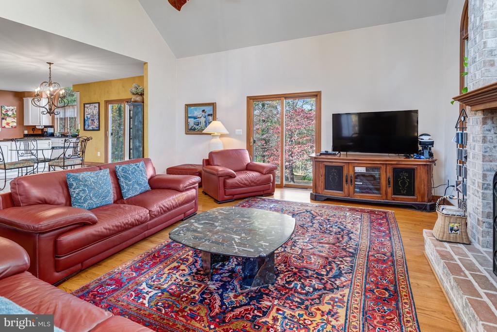 7929 WELLINGTON DR, WARRENTON, Virginia 20186, 3 Bedrooms Bedrooms, ,2 BathroomsBathrooms,Residential,7929 WELLINGTON DR,VAFQ2020850 MLS # VAFQ2020850