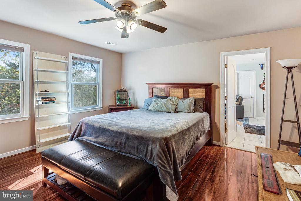 7929 WELLINGTON DR, WARRENTON, Virginia 20186, 3 Bedrooms Bedrooms, ,2 BathroomsBathrooms,Residential,7929 WELLINGTON DR,VAFQ2020850 MLS # VAFQ2020850