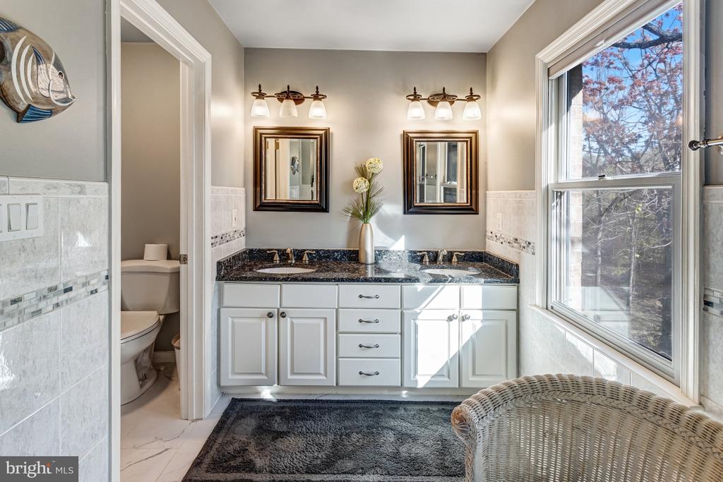 7929 WELLINGTON DR, WARRENTON, Virginia 20186, 3 Bedrooms Bedrooms, ,2 BathroomsBathrooms,Residential,7929 WELLINGTON DR,VAFQ2020850 MLS # VAFQ2020850