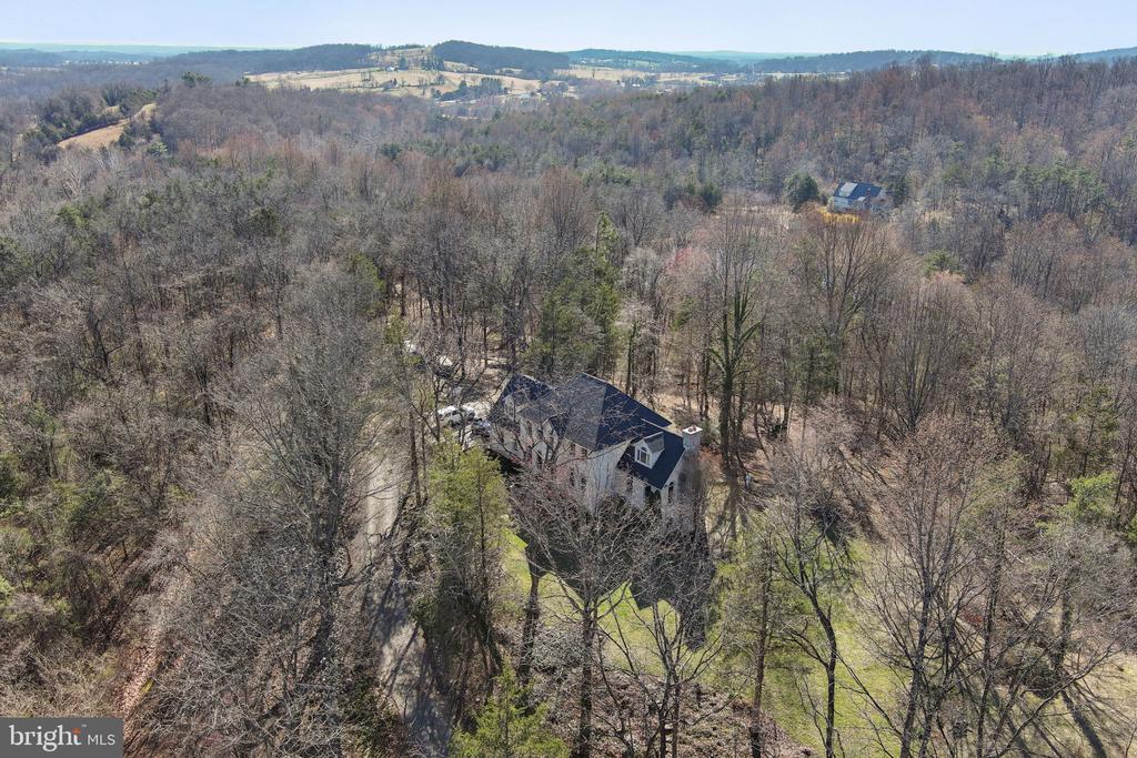 7929 WELLINGTON DR, WARRENTON, Virginia 20186, 3 Bedrooms Bedrooms, ,2 BathroomsBathrooms,Residential,7929 WELLINGTON DR,VAFQ2020850 MLS # VAFQ2020850